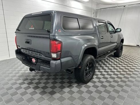 Used 2022 Toyota Tacoma SR5 AWD/4WD image 6