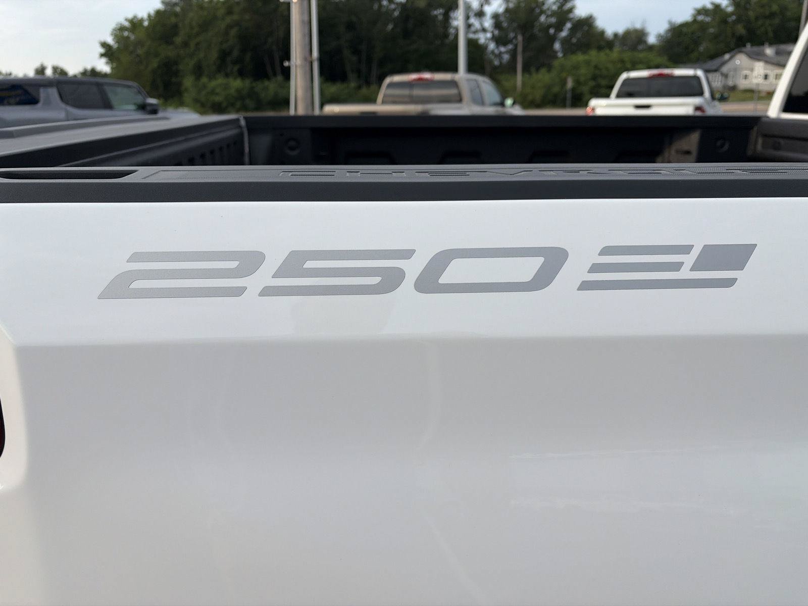New 2026 Chevrolet Silverado 1500 RST w/ RST All Star Premium Package AWD/4WD image 4