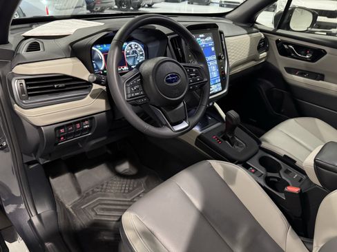 Used 2025 Subaru Forester Limited image 28