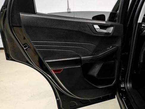 Used 2021 Ford Escape SEL image 39