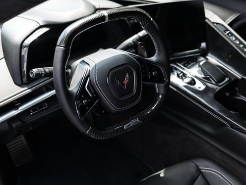 Used 2024 Chevrolet Corvette Z06 image 17