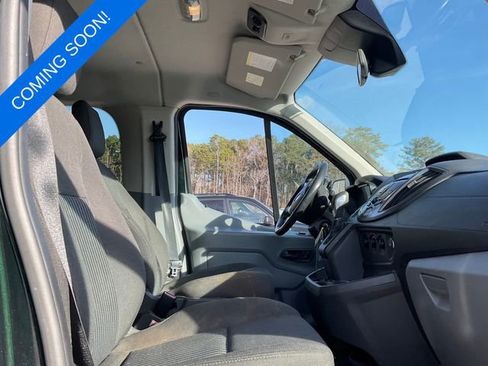 Used 2016 Ford Transit 150 XLT image 4