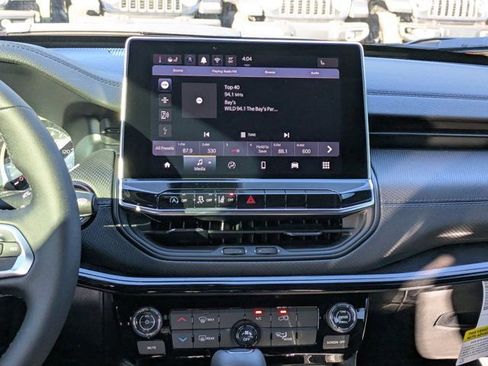 New 2026 Jeep Compass Latitude AWD/4WD image 15