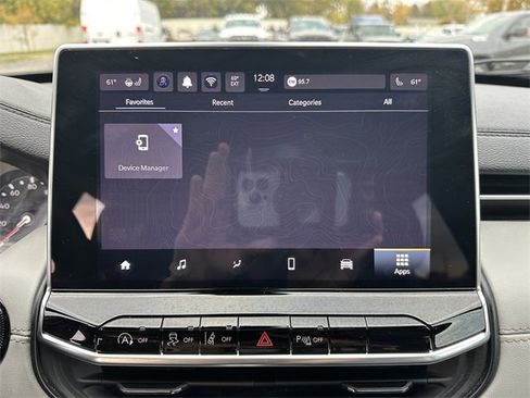 Used 2024 Jeep Compass Limited image 30