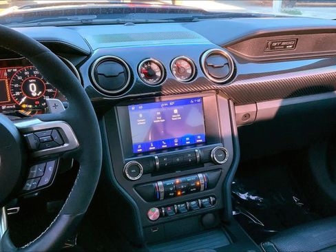 Used 2022 Ford Mustang Shelby GT500 w/ Carbon Fiber Track Pack image 6