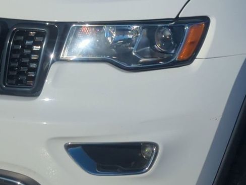 Used 2020 Jeep Grand Cherokee Limited w/ Luxury Group II image 9