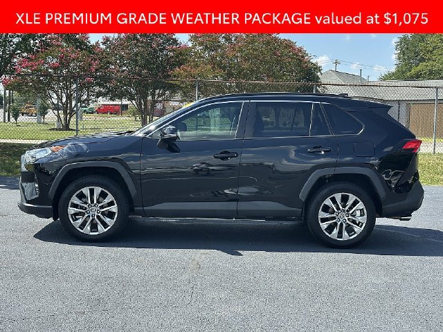 Used 2021 Toyota RAV4 XLE Premium FWD image 4