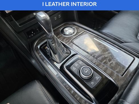 Used 2021 Nissan Armada Platinum w/ Captain's Chairs Package RWD image 27