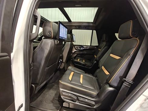 Used 2021 GMC Yukon AT4 w/ AT4 Premium Package image 31