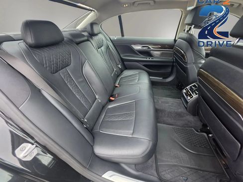 Used 2018 BMW ALPINA B7 xDrive AWD/4WD image 38