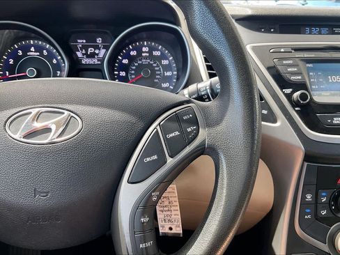 Used 2014 Hyundai Elantra SE w/ Option Group 02 FWD image 24