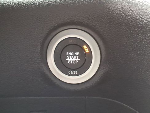 New 2026 Chrysler Voyager LX image 13