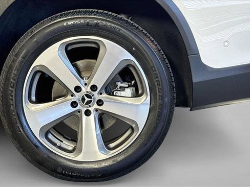 Used 2023 Mercedes-Benz GLC 300 4MATIC Coupe image 30