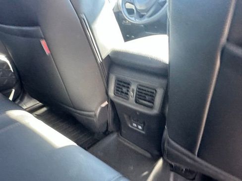 Used 2025 Toyota RAV4 XLE AWD/4WD image 19