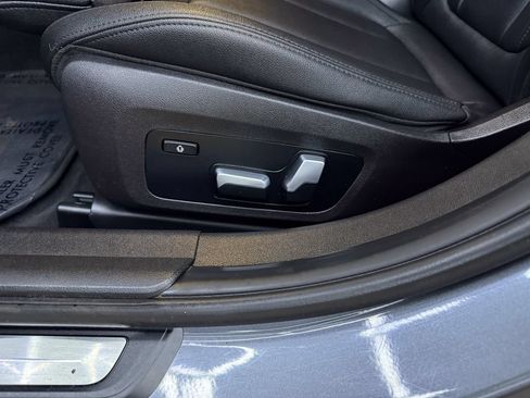 Used 2019 BMW 330i Sedan w/ Driving Assistance Package RWD image 16