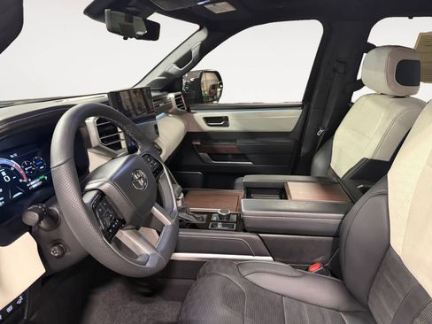 Used 2025 Toyota Tundra Capstone image 10