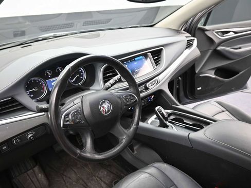 Used 2020 Buick Enclave Premium w/ Sun and Sites Package image 10