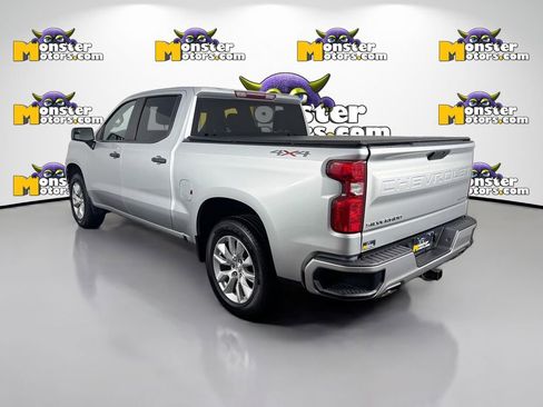 Used 2020 Chevrolet Silverado 1500 Custom w/ Custom Value Package AWD/4WD image 7