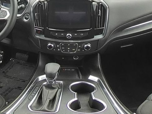 Used 2023 Chevrolet Traverse LT AWD/4WD image 26
