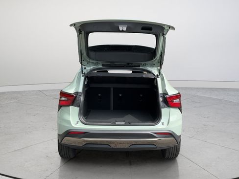 New 2026 Chevrolet Trax ACTIV w/ Driver Confidence Package FWD image 17