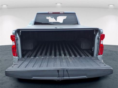 Used 2024 Chevrolet Silverado 1500 Custom image 9
