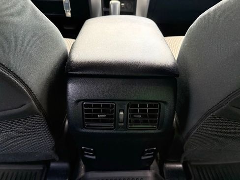Used 2018 Toyota 4Runner SR5 AWD/4WD image 14