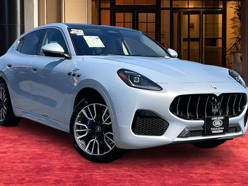 Used 2023 Maserati Grecale GT AWD/4WD image 2