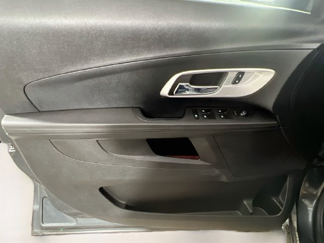 Used 2017 Chevrolet Equinox LT w/ Convenience Package FWD image 29