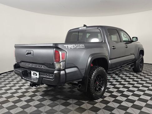 Used 2021 Toyota Tacoma TRD Off-Road image 3