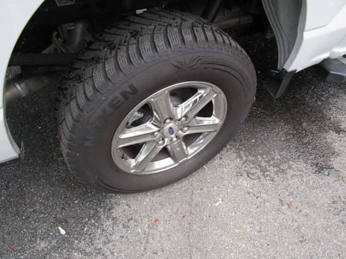 Used 2024 Ford F150 XLT AWD/4WD image 34