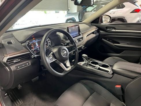 Used 2023 Nissan Altima 2.5 SV FWD image 22