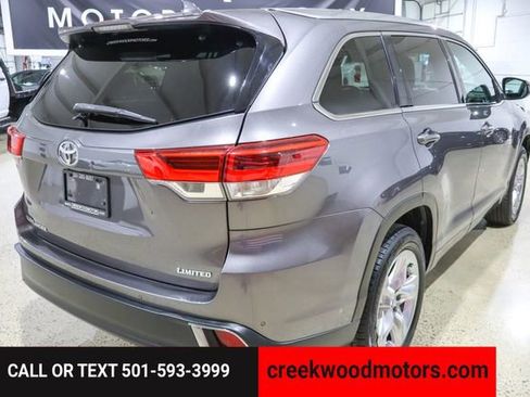 Used 2019 Toyota Highlander Limited FWD V6 1 Owner image 3