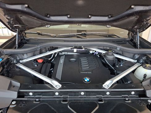 Used 2022 BMW X7 xDrive40i w/ Executive Package image 33