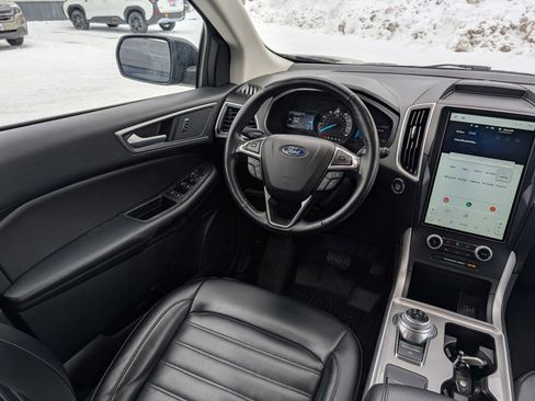 Used 2023 Ford Edge SEL image 9