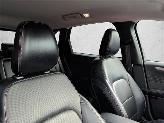 Used 2023 Ford Escape Platinum AWD/4WD image 26