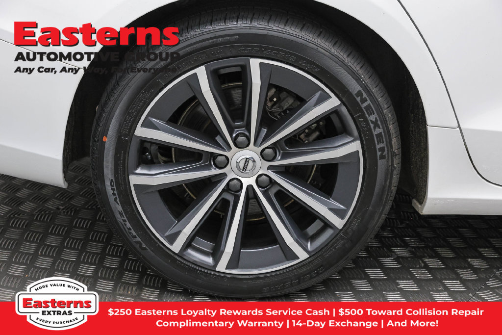 Used 2022 Volvo S60 B5 Inscription FWD image 31