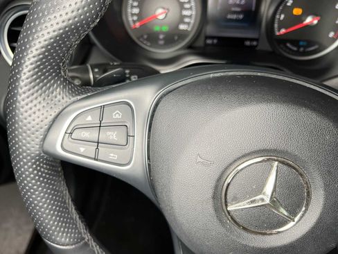 Certified 2019 Mercedes-Benz GLC 350e 4MATIC image 29