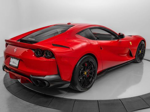 Certified 2019 Ferrari 812 Superfast RWD image 10