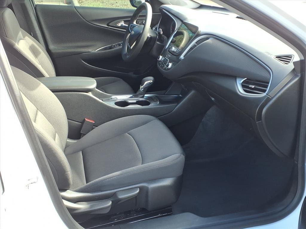 Used 2025 Chevrolet Malibu LT FWD image 20