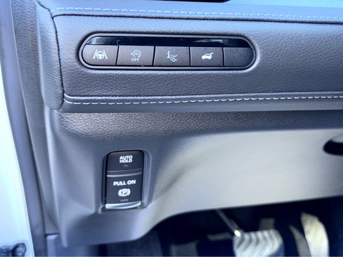 New 2026 INFINITI QX80 Luxe w/ Cargo Package image 14