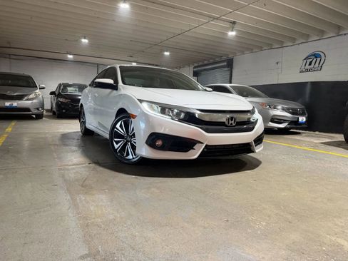 Used 2018 Honda Civic EX-L image 6