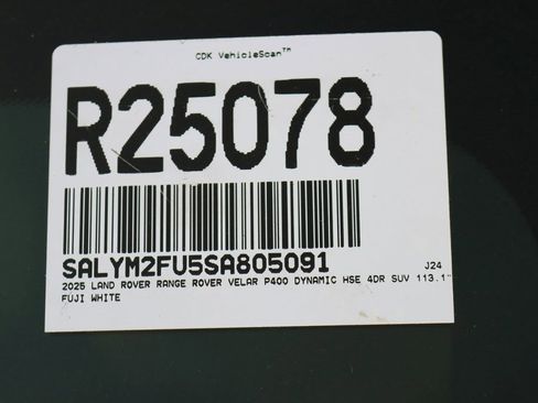 Used 2025 Land Rover Range Rover Velar Dynamic HSE image 29