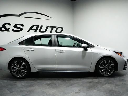 Used 2021 Toyota Corolla SE image 5