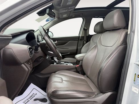 Used 2019 Hyundai Santa Fe Limited image 9