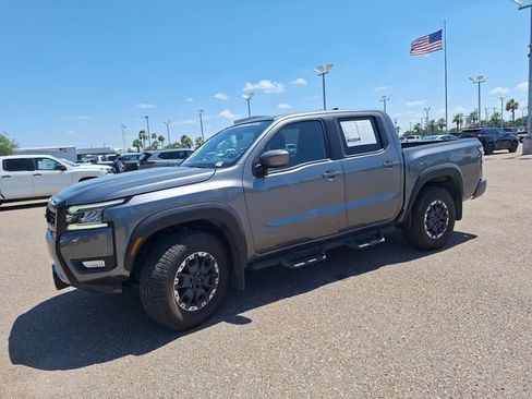 Used 2025 Nissan Frontier PRO-4X w/ Tow Package AWD/4WD image 3