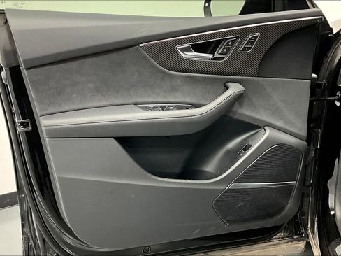 Used 2024 Audi SQ8 Premium Plus image 21