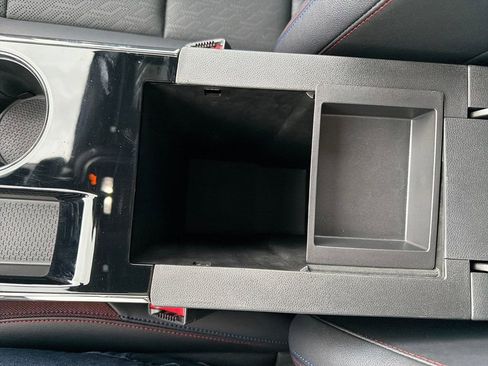 Used 2025 Chevrolet Equinox RS w/ Safety and Technology Package image 26