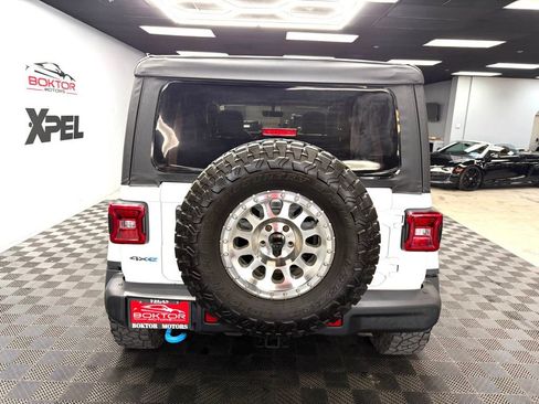 Used 2023 Jeep Wrangler Unlimited Rubicon 4xe AWD/4WD image 13