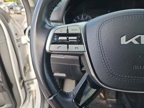 Used 2022 Kia Telluride EX w/ EX Premium Package FWD image 13