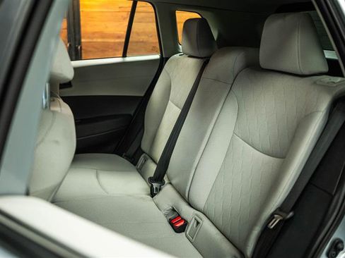 Used 2025 Toyota Corolla Cross L FWD image 10